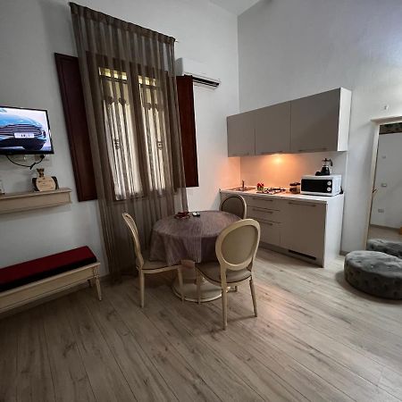 Appartamentino Louis Cagliari Buitenkant foto